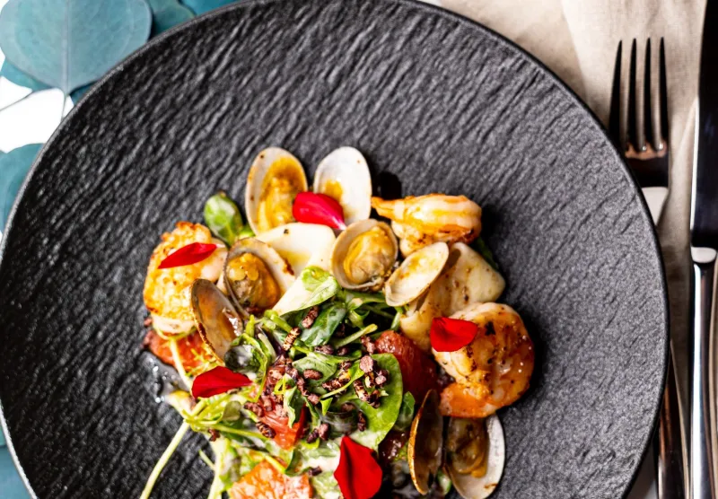 Салат с морепродуктами